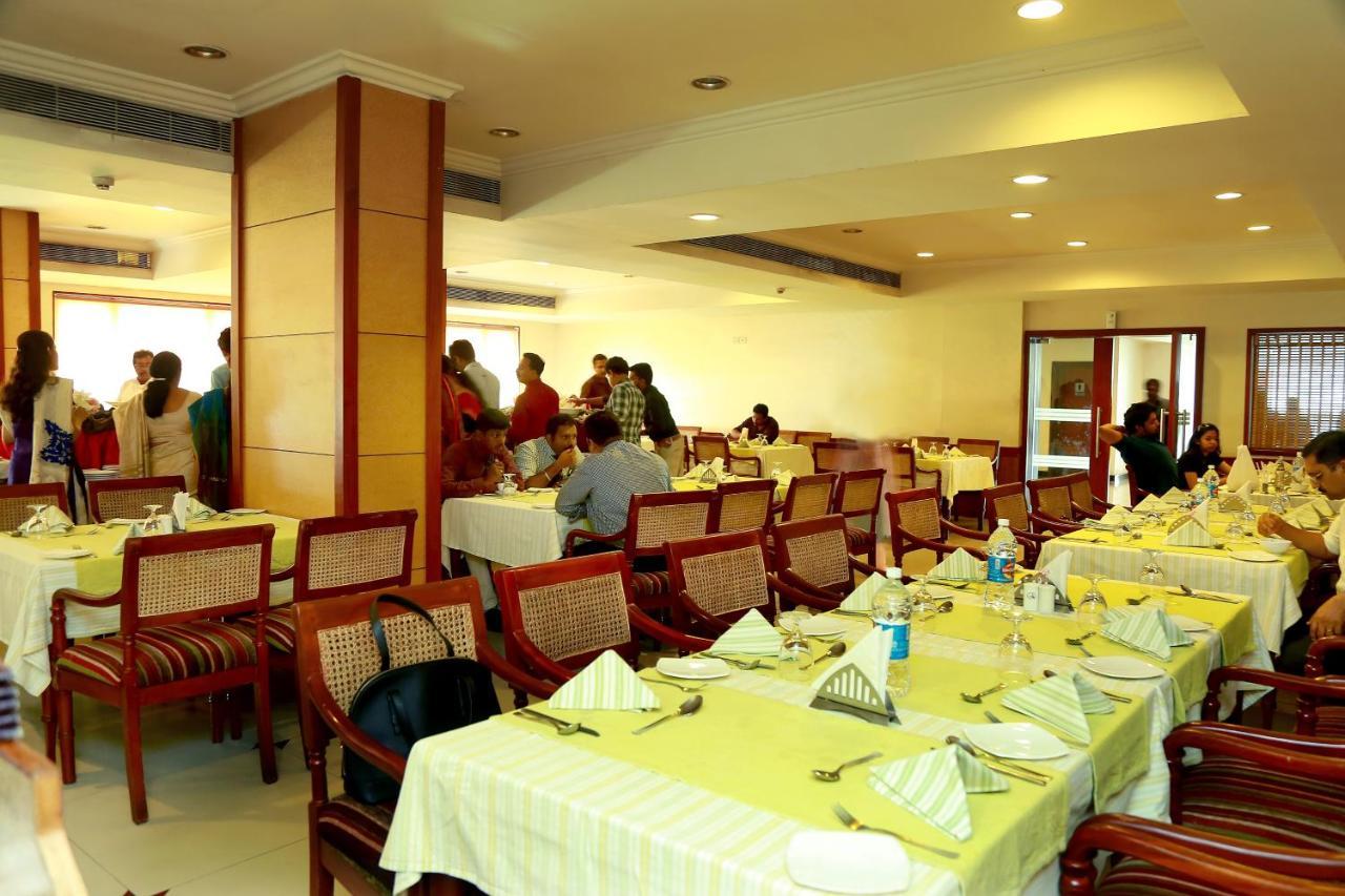 Ashoka Inn Thrissur Zewnętrze zdjęcie