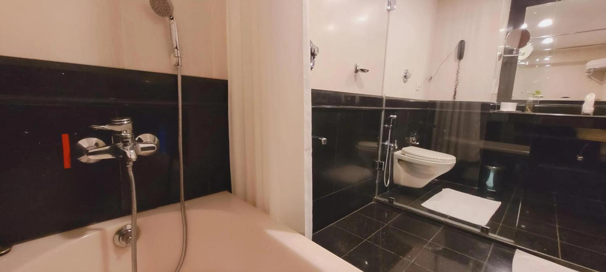 Ashoka Inn Thrissur Zewnętrze zdjęcie