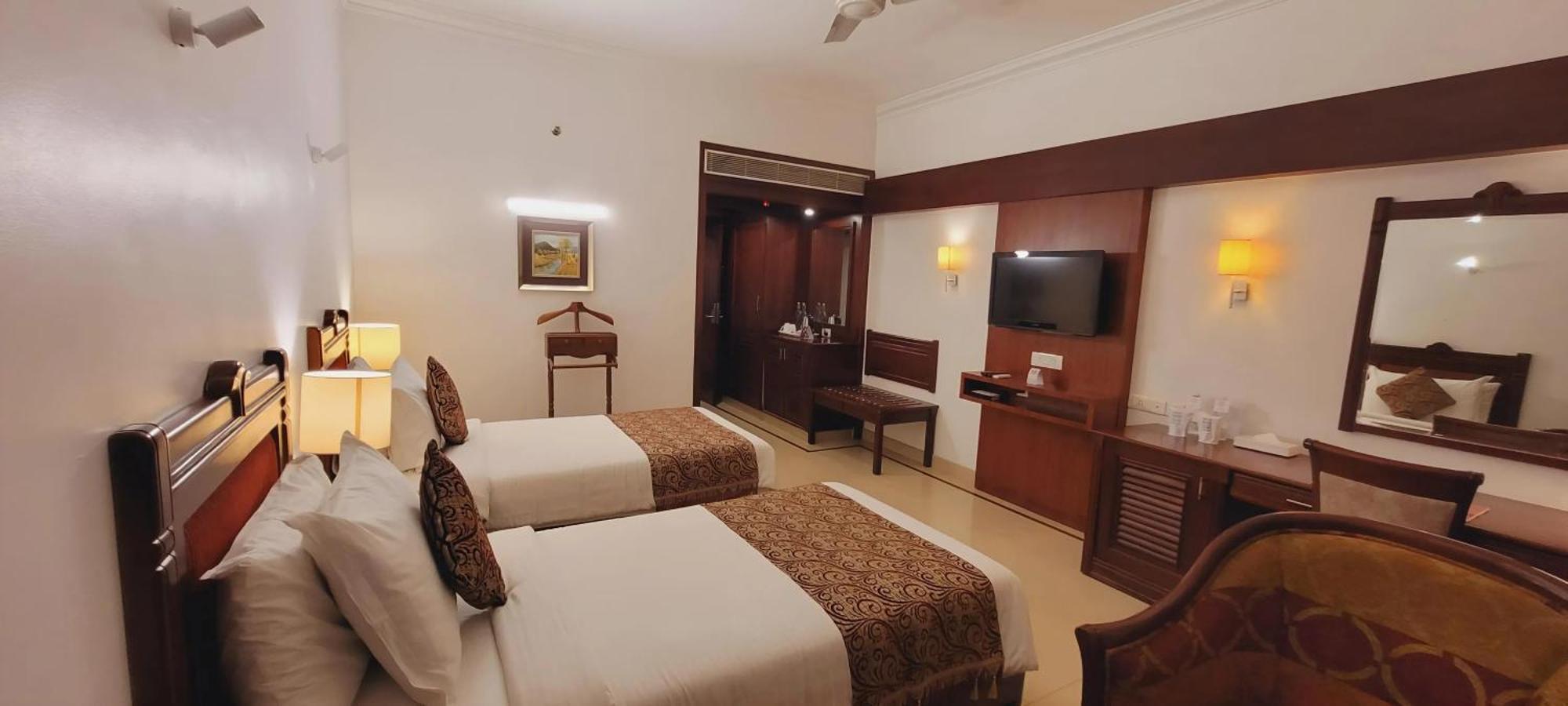 Ashoka Inn Thrissur Zewnętrze zdjęcie